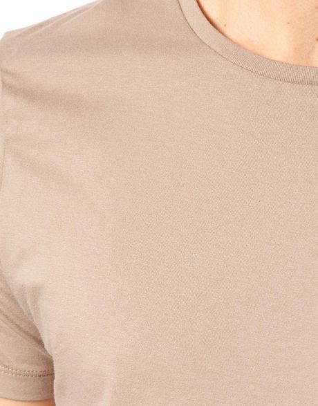 beige crew neck t shirt