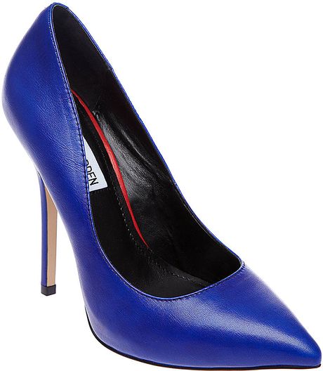 Steve Madden Darrt Leather Pointed Toe Pumps in Blue (blue leather ...
