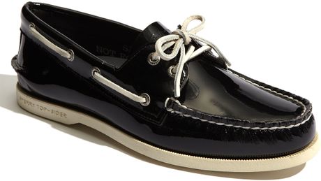 sperry black boat shoes