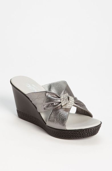 Onex Knot Wedge Sandal in Silver (pewter) | Lyst