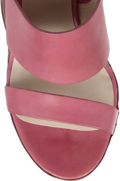 Fuchsia leather sandals