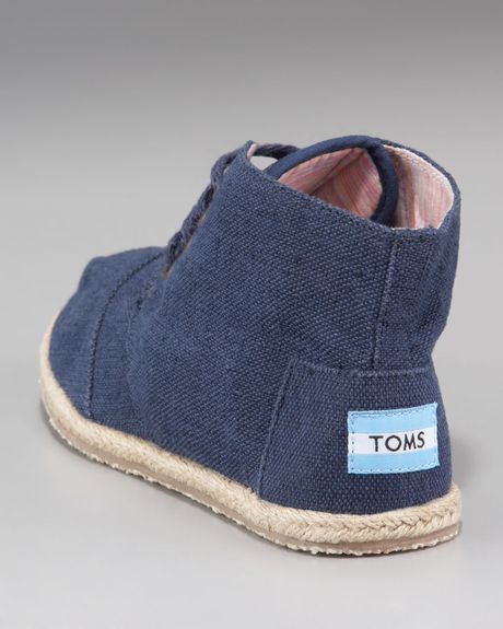 toms canvas booties