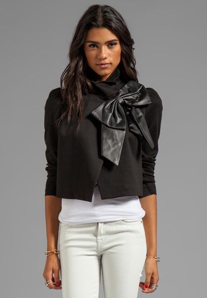 alice and olivia leather crop top