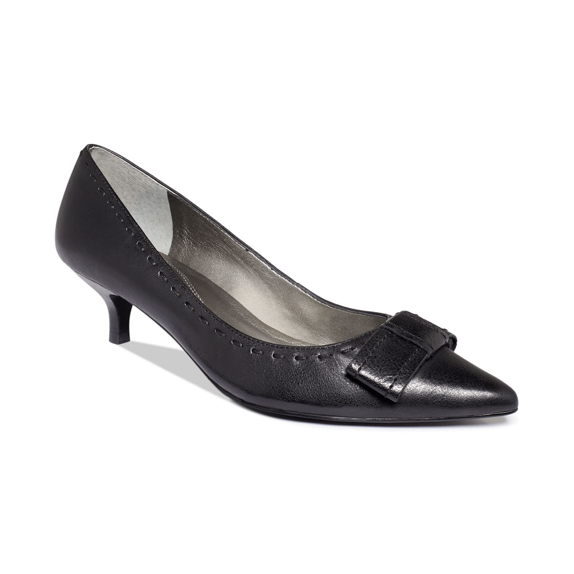 Tahari Munich Kitten Heel Pumps in Black (Black Leather) | Lyst