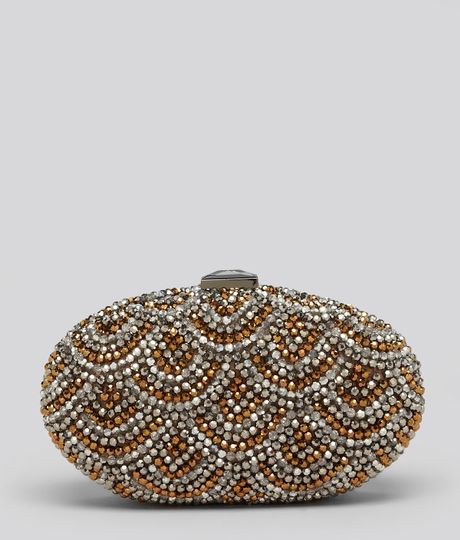 sandra roberts clutch