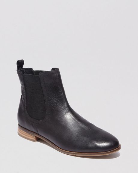 flat chelsea bootie