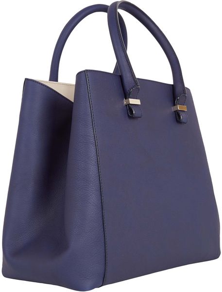 Victoria Beckham Navy Liberty Tote Bag in Blue (navy) Victoria Beckham Navy Liberty Tote Bag in Blue (navy)