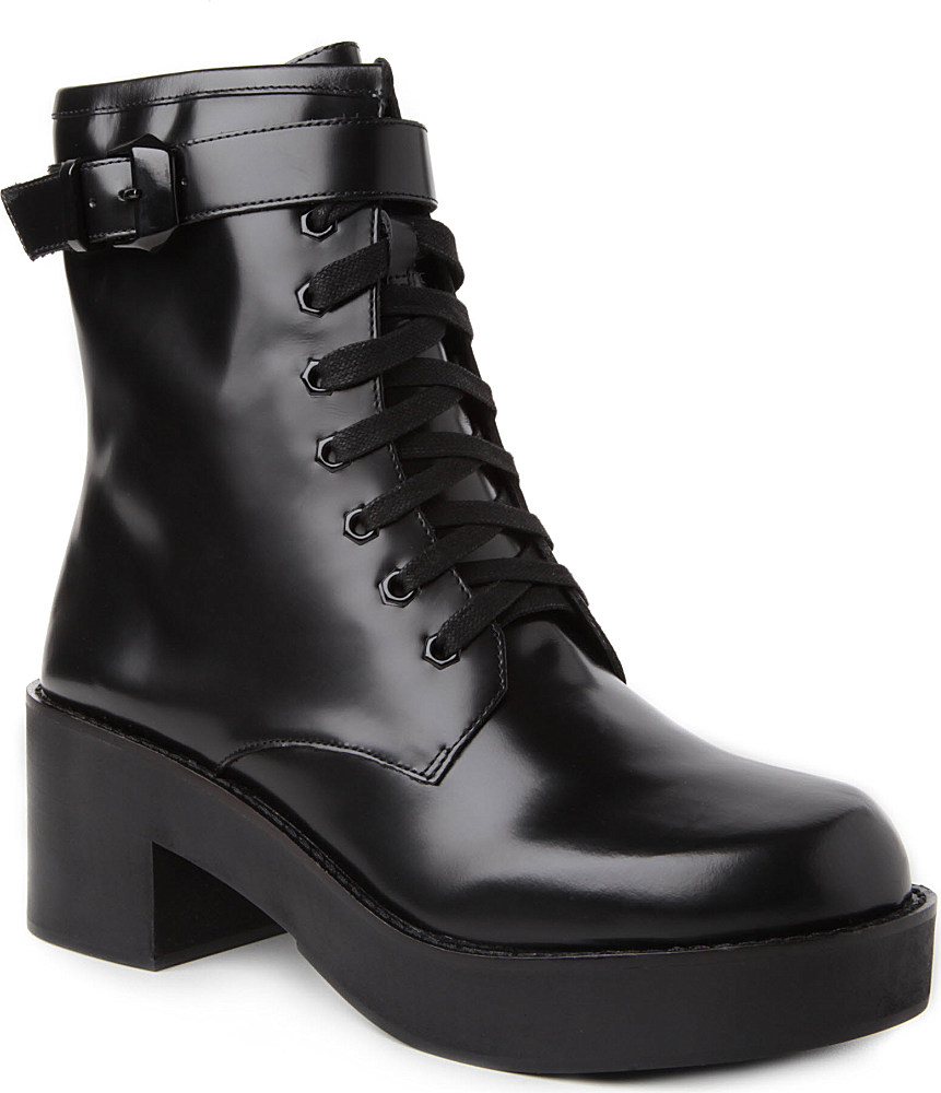 kg by kurt geiger chunky trainer in black