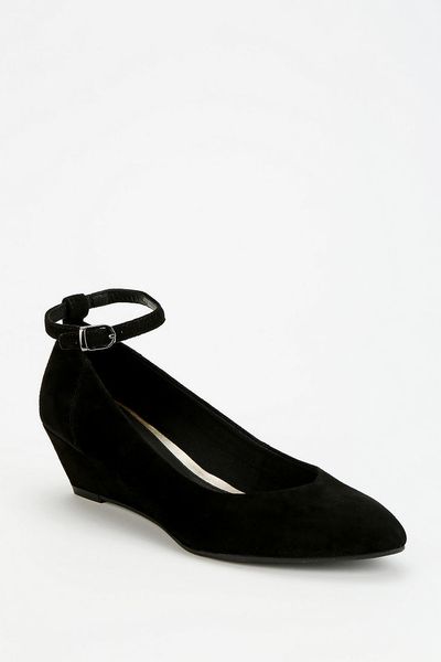 Urban Outfitters Vagabond Leea Suede Wedge in Black | Lyst