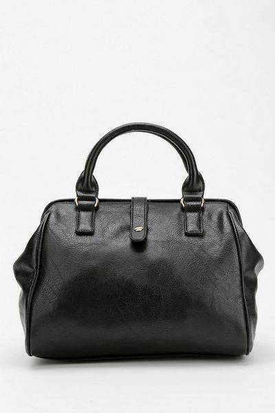 urban outfitters holdall