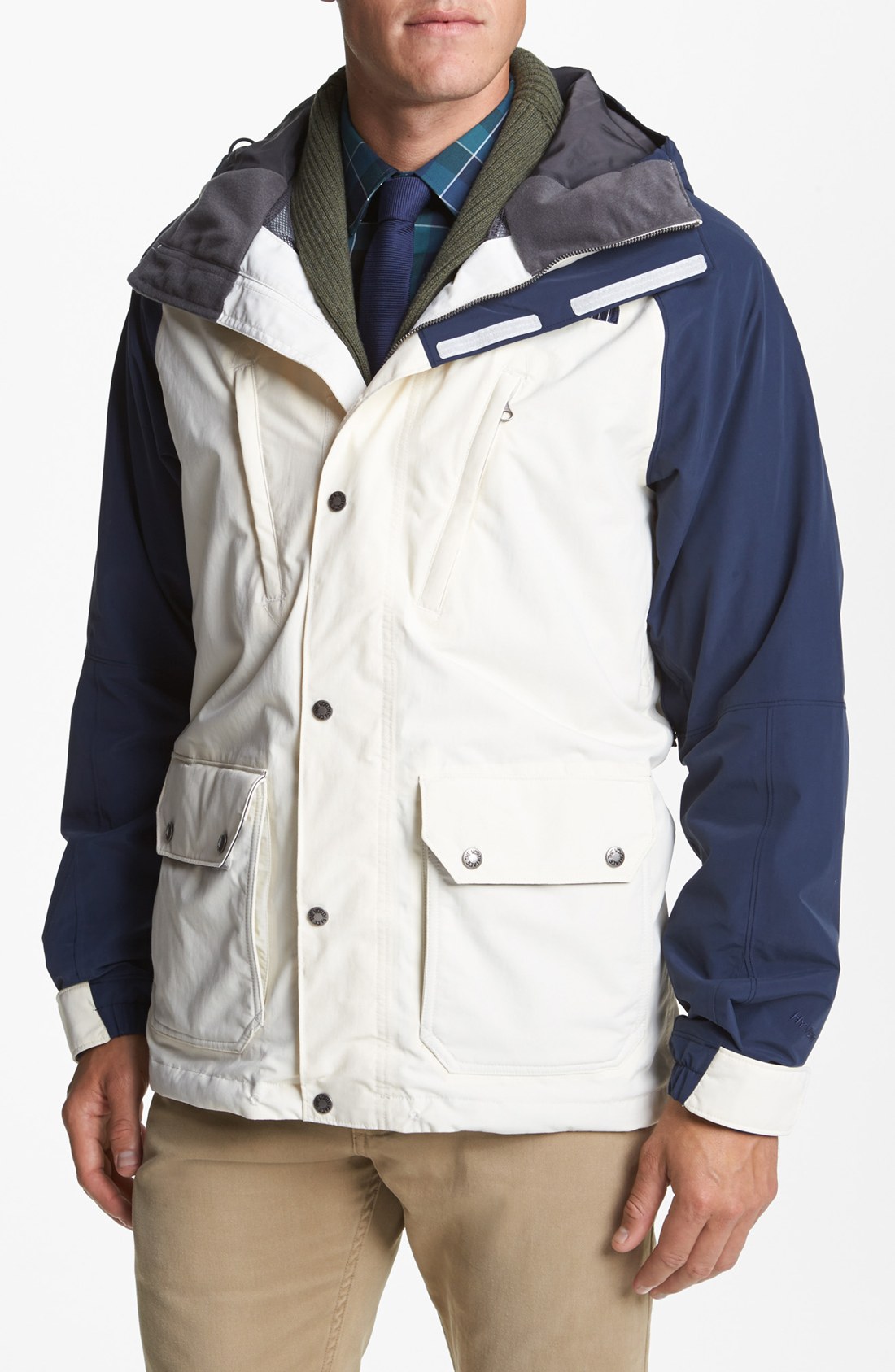 The North Face Decagon Waterproof Hyvent Hooded Ski Jacket in White for