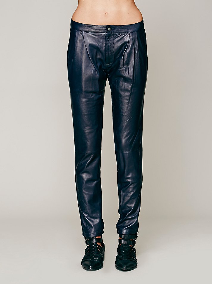 Free People Pleated Leather Slouch Pants in Blue (Navy) Lyst