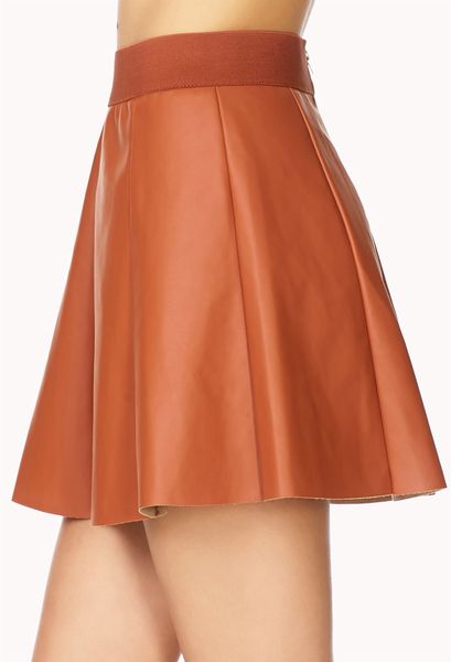 brown skater skirt outfit