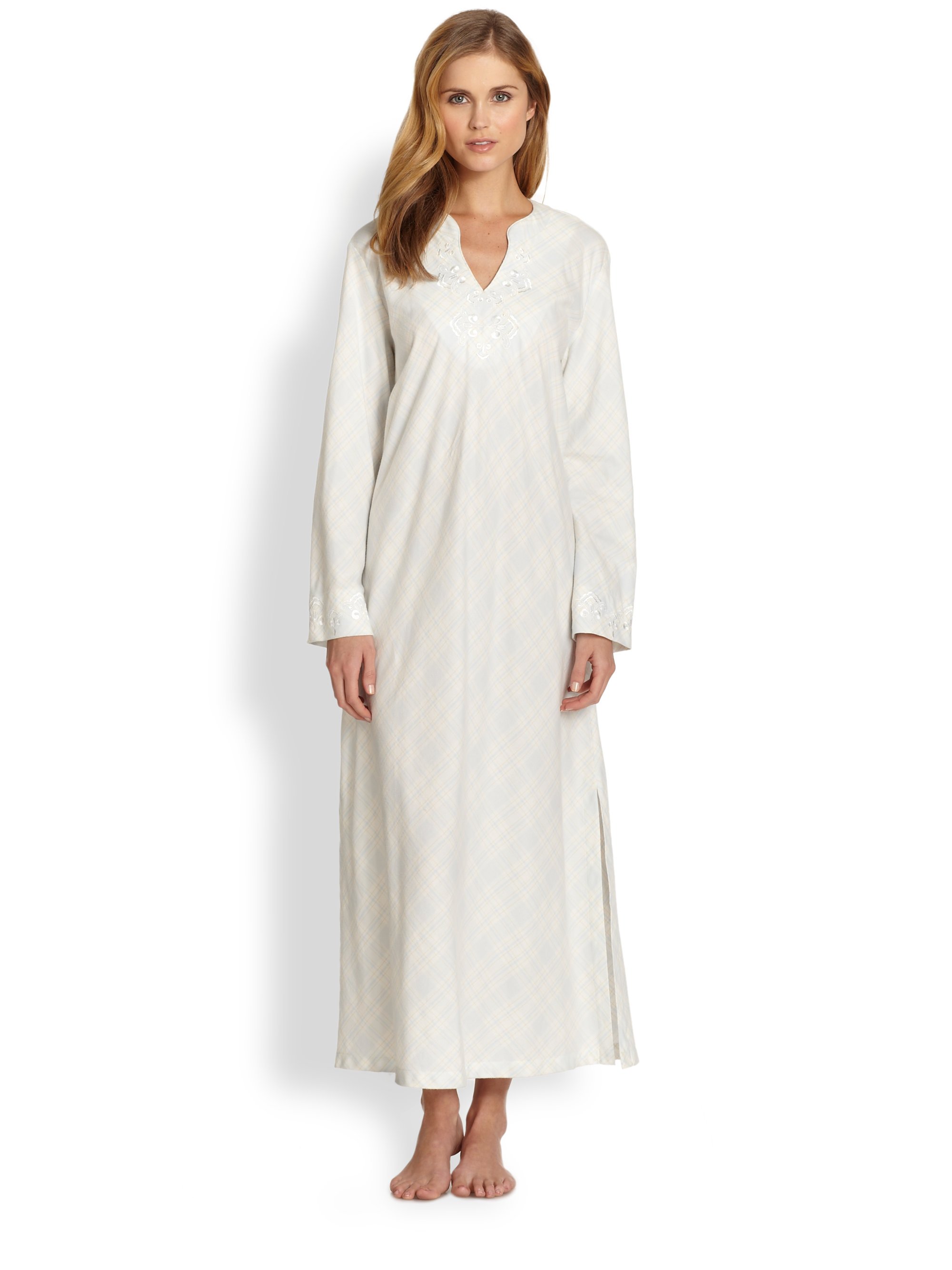 Oscar De La Renta Sleepwear Cotton Flannel Caftan in White (DOVE) | Lyst