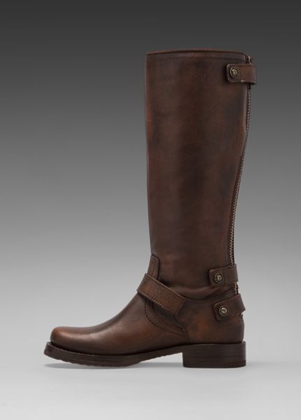 frye veronica zip back boot