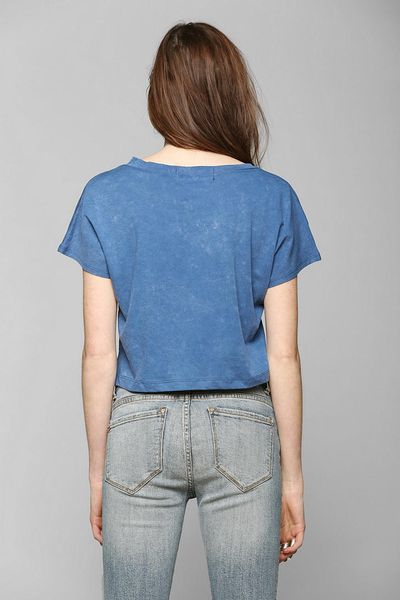 Urban Outfitters Project Social T Nashville Skyline Cropped Tee in Red