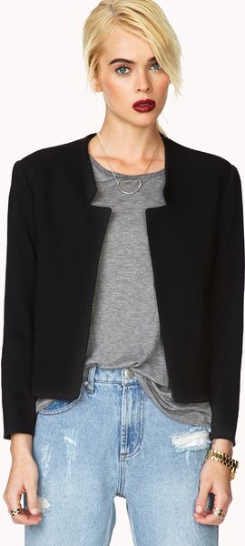 Forever 21 Sophisticated Cropped Blazer in Black | Lyst