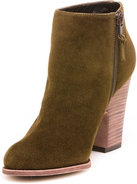 stuart weitzman maelie bootie