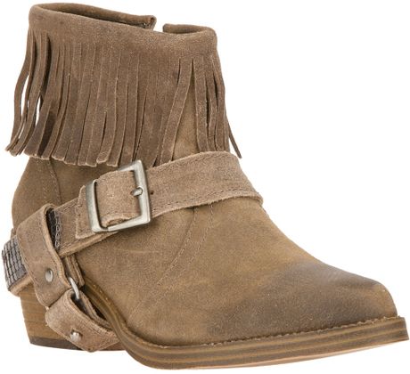 leather boots with straps