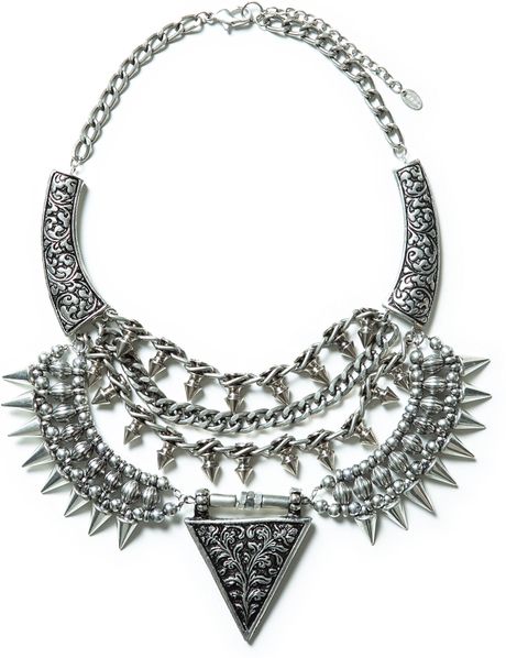 Zara Triangular Studded Necklace in Silver