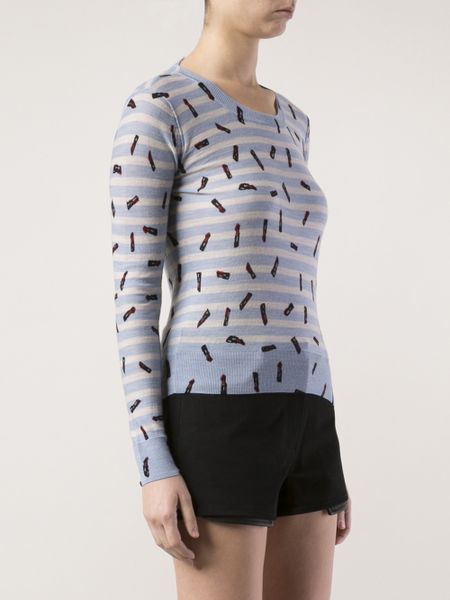 lipstick sweater