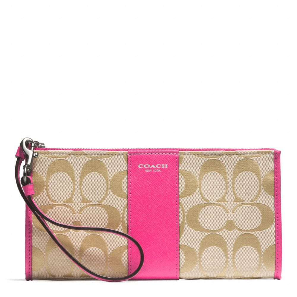 Coach Boxed Legacy Zippy Wallet in Signature Fabric in Pink (SV/LIGHT KHAKI/PINK RUBY) | Lyst