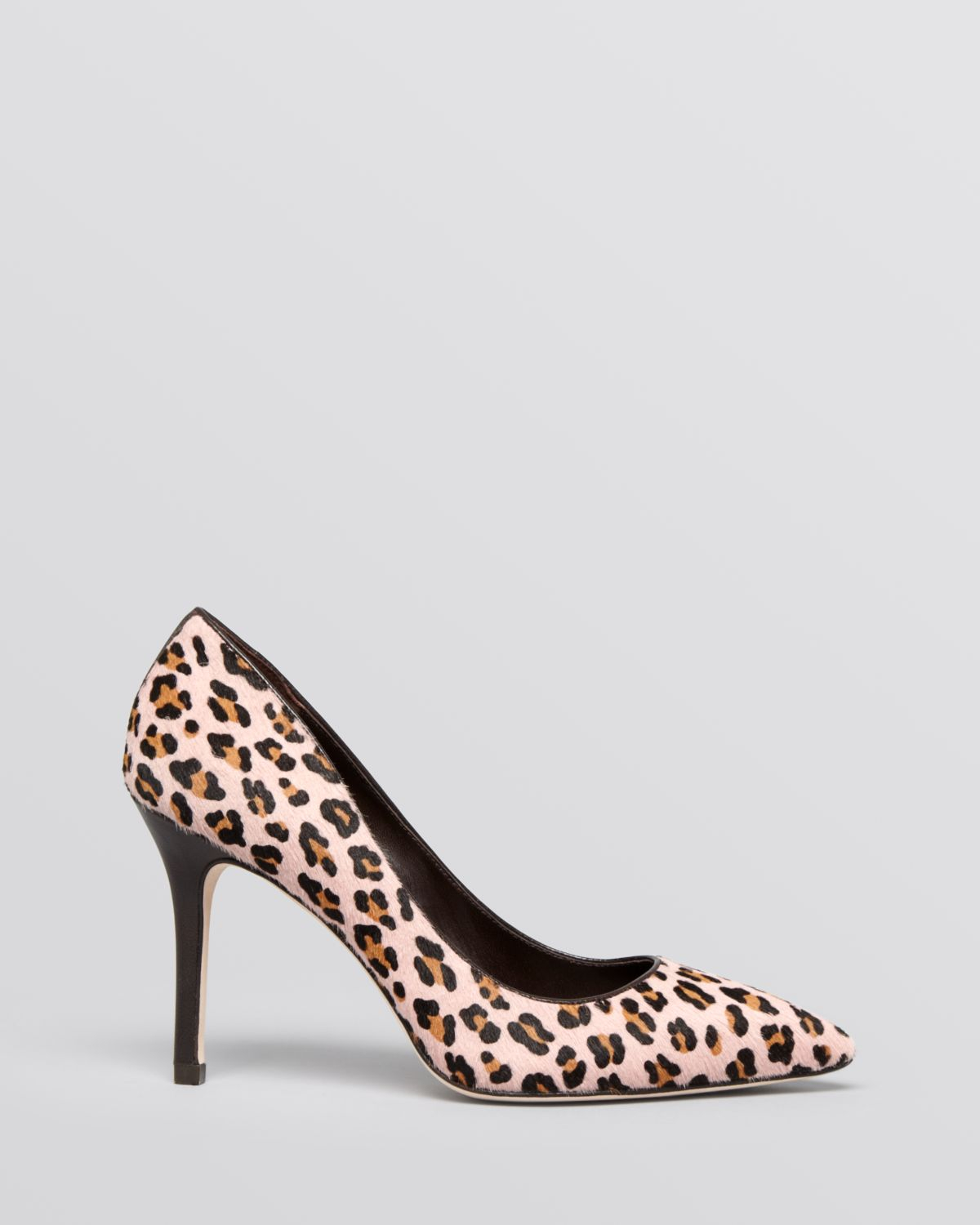 leopard pointed toe pumps