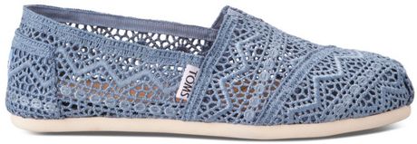 blue denim toms shoes