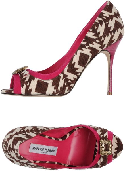 manolo blahnik brown heels