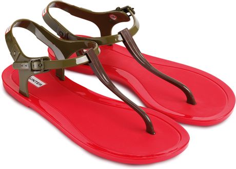 Hunter Original Tstrap Sandals in Red for Men (PILLAR BOX RED) | Lyst
