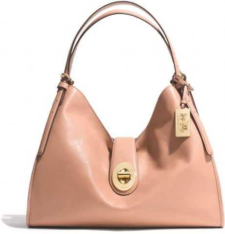 coach carlyle shoulder bag