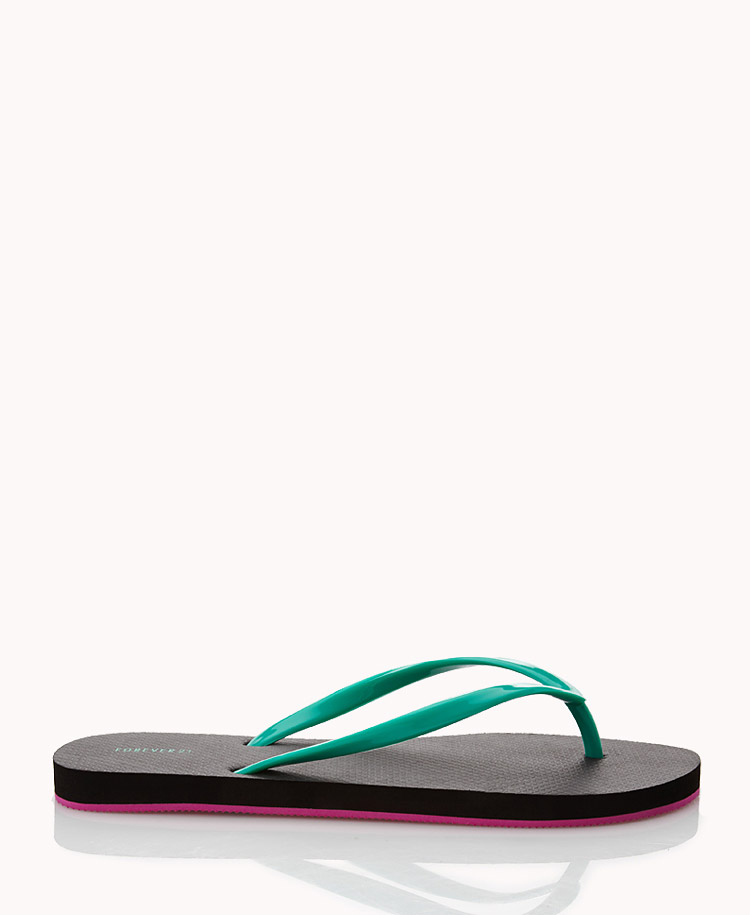 Forever 21 Colorblocked Flip Flops in Black (BLACKGREEN)