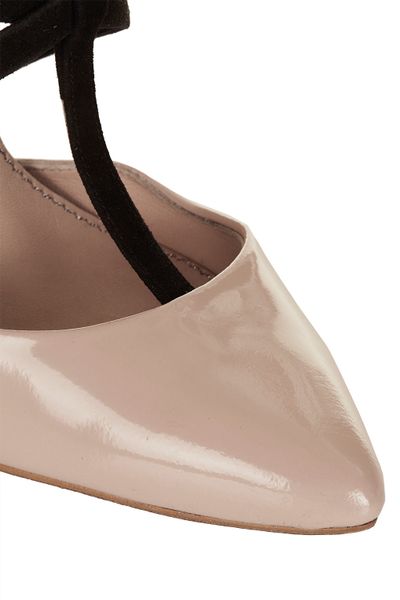 nude pointed courts