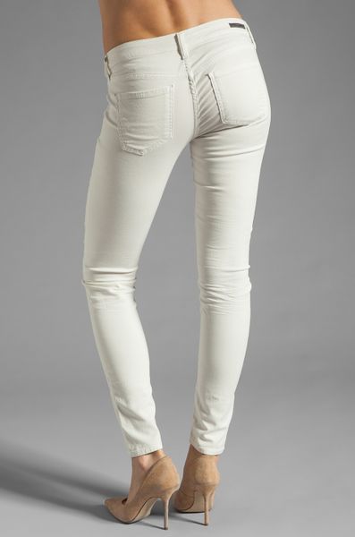 Citizens Of Humanity Logan Low Rise Moto Skinny Jeans In White Ivory