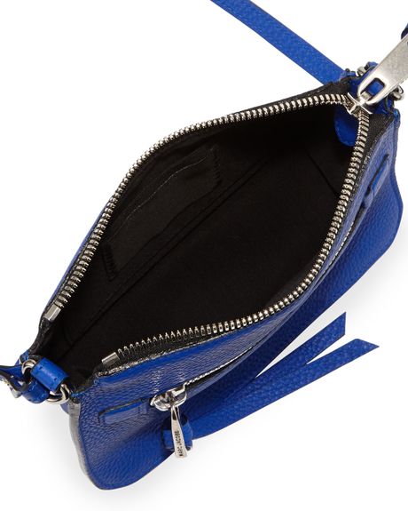 Marc Jacobs Big Apple Pochette Crossbody Bag Royal in Blue (ROYAL)