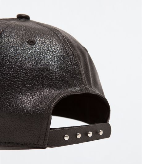 materials for zara cap