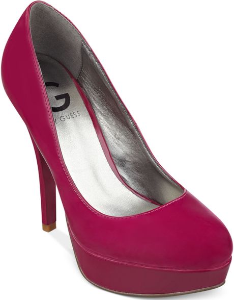 guess pink pumps