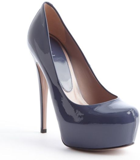 Gucci Cobalt Patent Leather Platform Pumps in Blue (cobalt) - Lyst