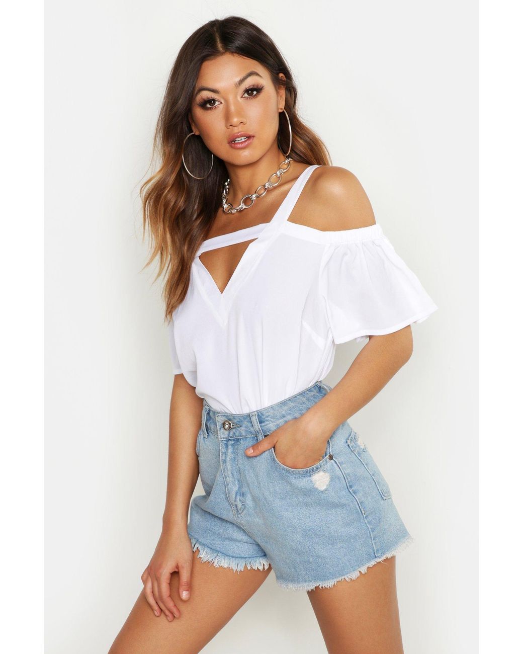 Boohoo Cold Shoulder Cut Out Detail Woven Top in White - Lyst