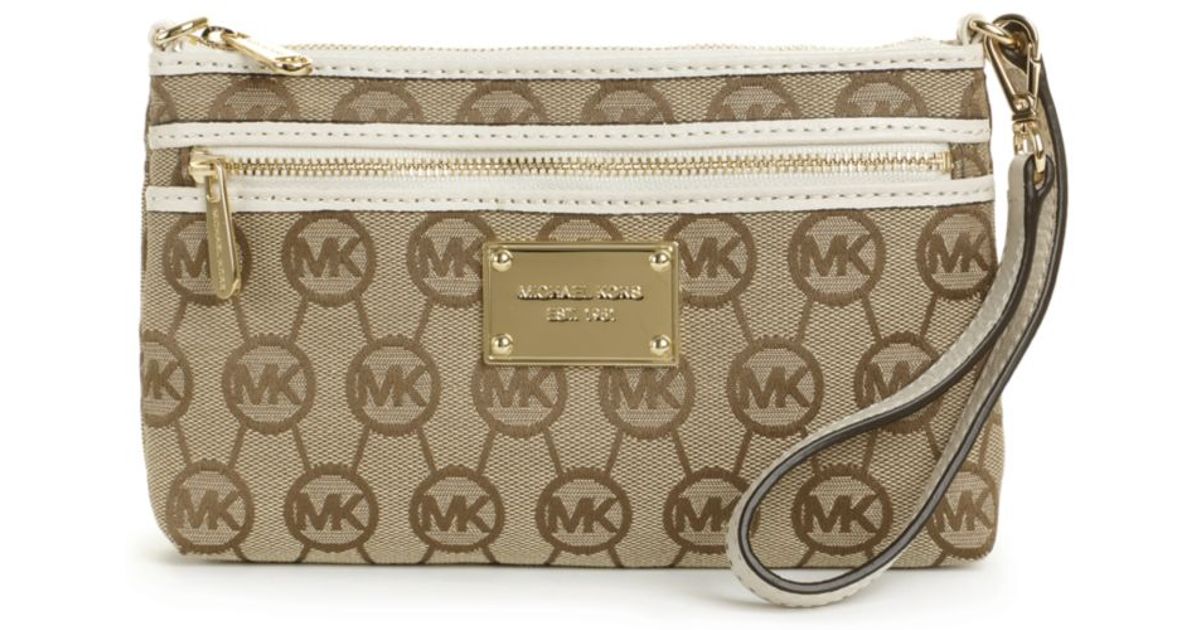 Michael kors Jet Set Monogram Large Wristlet in Natural | Lyst