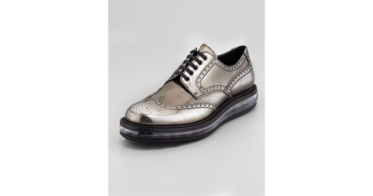 wingtip prada