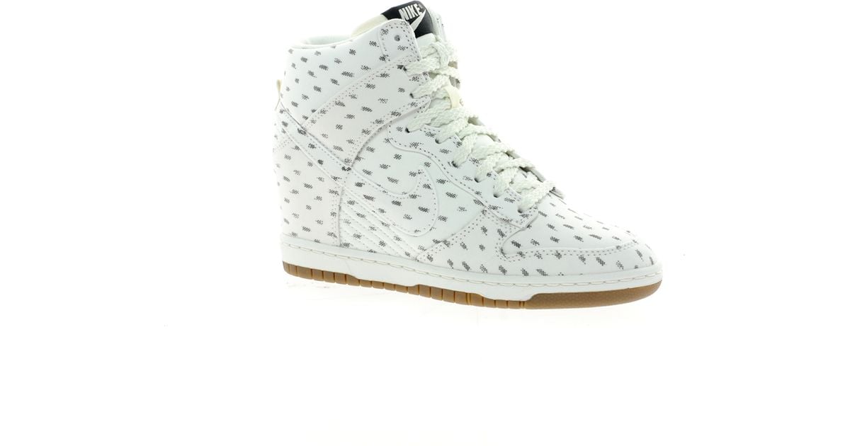 white dunk sky hi