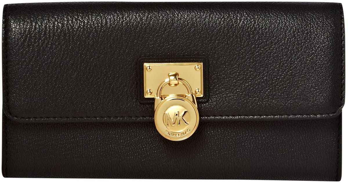 Michael kors discount wallet with lock