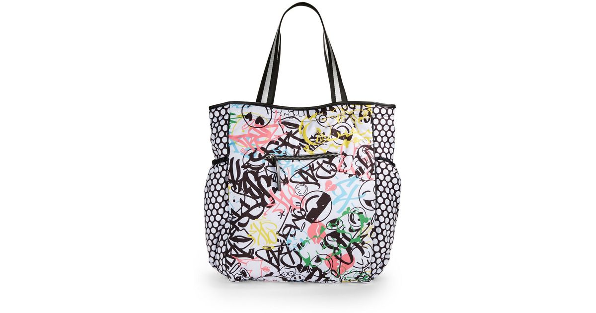 Lyst Gx By Gwen Stefani Leni Graffiti Tote In Black