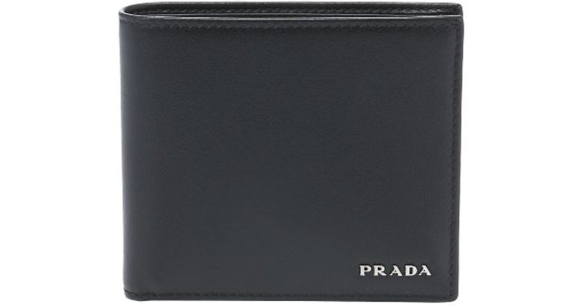 Prada Black Leather Bi-fold Wallet in Black for Men | Lyst  