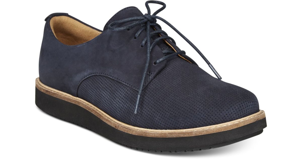 clarks navy flats