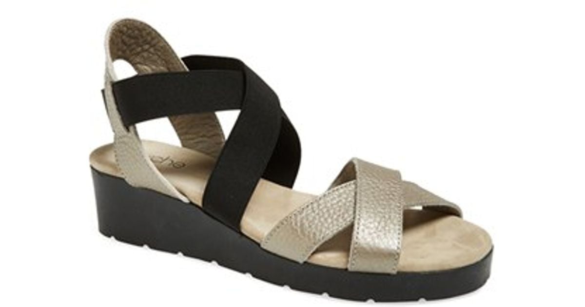 fitflop sneakers zing