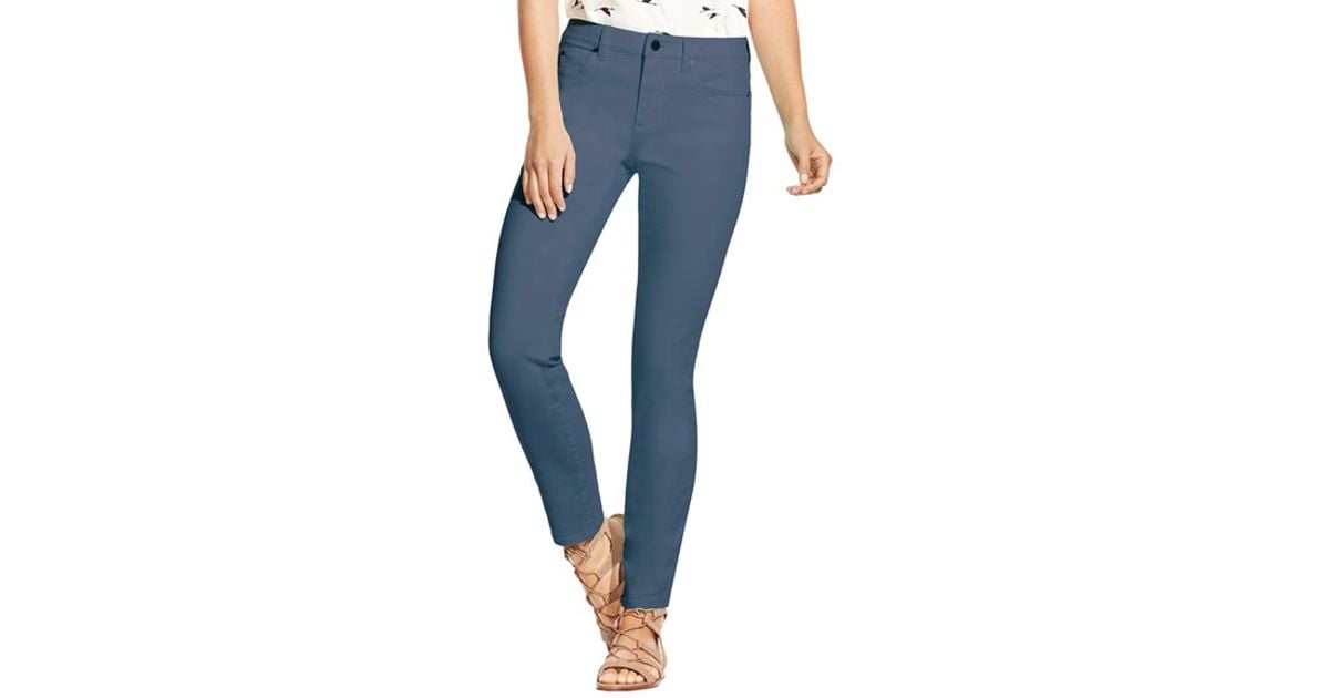 Navigation menu The idea behind this brand's founding was simple: create the perfect pair of jeans. More than a decade later, NYDJ is renowned for an unrelenting devotion to designs that flatter. With an eye toward the season's latest styles, NYDJ offers a wide range of clothing—from jeans to blouses to shorts—all designed for the most flattering fit.