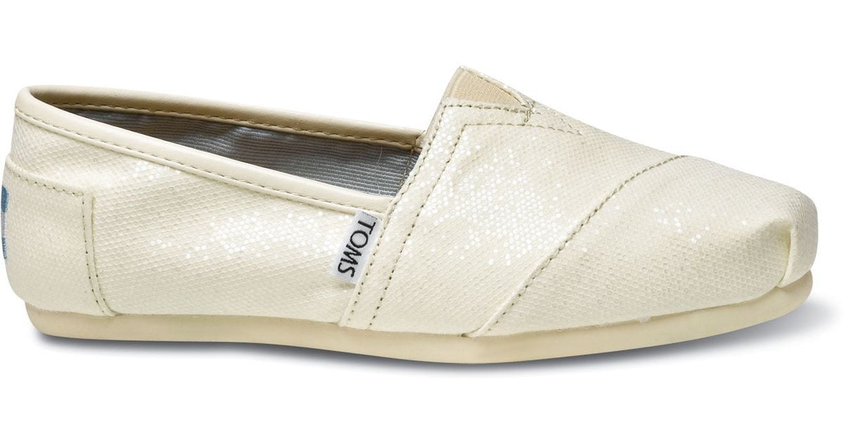 white leather toms