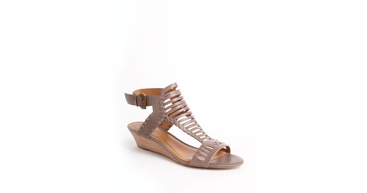 Nine West Villency Strappy Wedge Sandals in Natural - Lyst